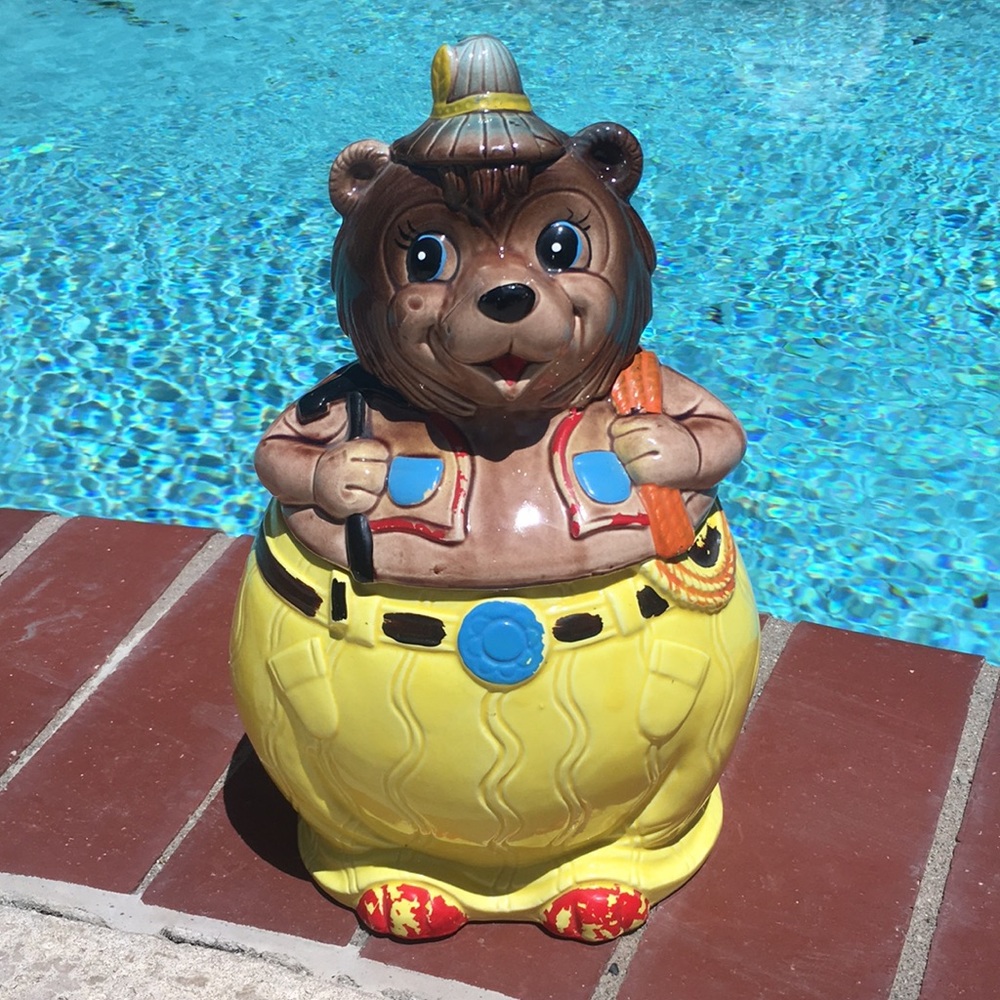 Vintage Cookie Jar bear mountain climber?